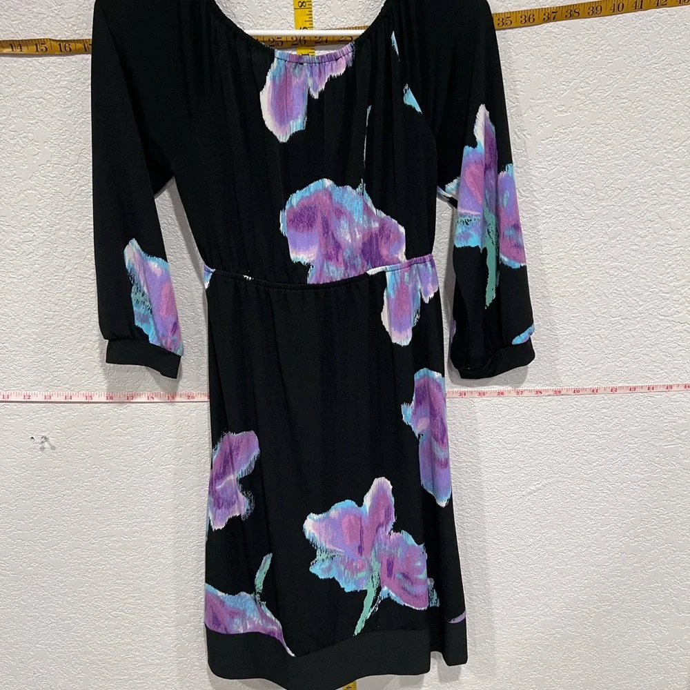 Dress size small - Picture 4 of 5